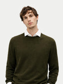 Men's Capulet Olive Crewneck Cashmere worn by model, detail view on white background